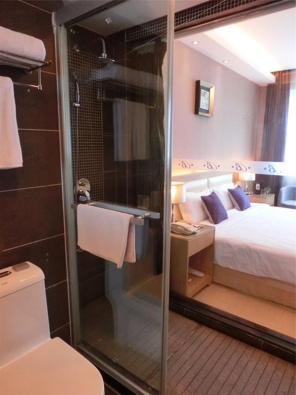 Guangzhou Bauhinia Hotel חדר תמונה