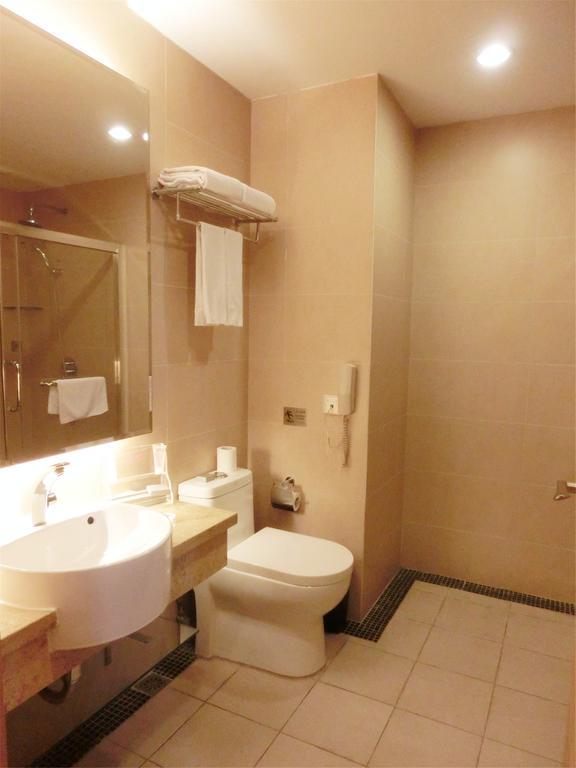Guangzhou Bauhinia Hotel חדר תמונה