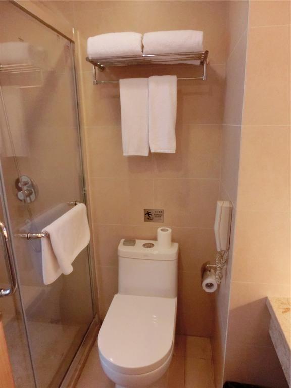 Guangzhou Bauhinia Hotel חדר תמונה