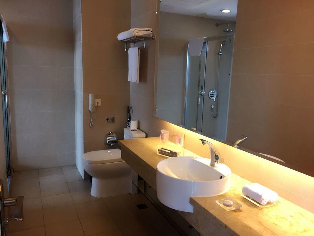 Guangzhou Bauhinia Hotel מראה חיצוני תמונה